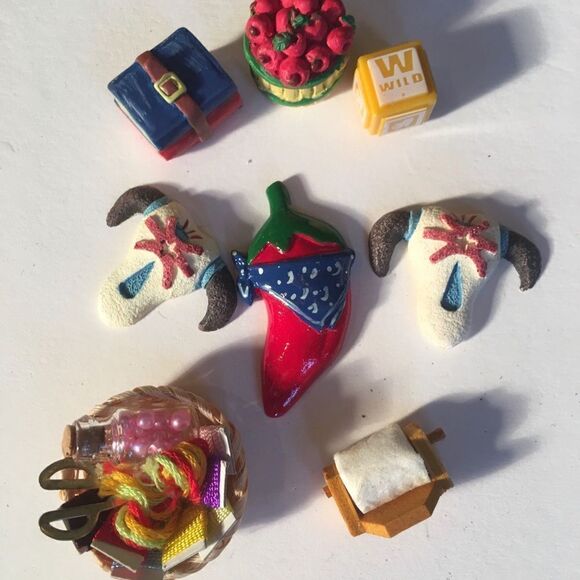 FIGURINE SET for Crafting & Collages! - Picture 7 of 9